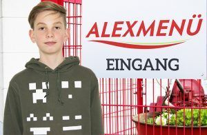 Praktikan Lucas besucht ALEXMENÜ am Boys Day