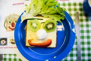 Ein tolles Frühtsücksbrot mit Gemüse und Obst