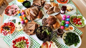 Jedes Kind kann sich die Zutaten für sein individuelles "Gesundes Frühstück" aussuchen.