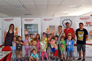Kindergartenkinder Kita „Heideblümchen“ aus Letzlingen besuchten Hopsi und Klopsi im ALEXMENÜ
