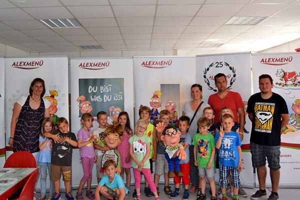 Kindergartenkinder Kita „Heideblümchen“ aus Letzlingen besuchten Hopsi und Klopsi im ALEXMENÜ