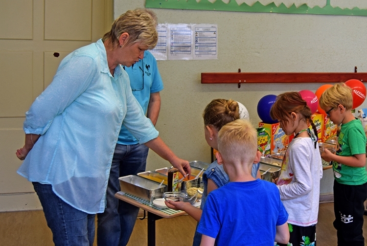 Die Kinder können alle Zutaten nutzen, die ihnen schmecken!