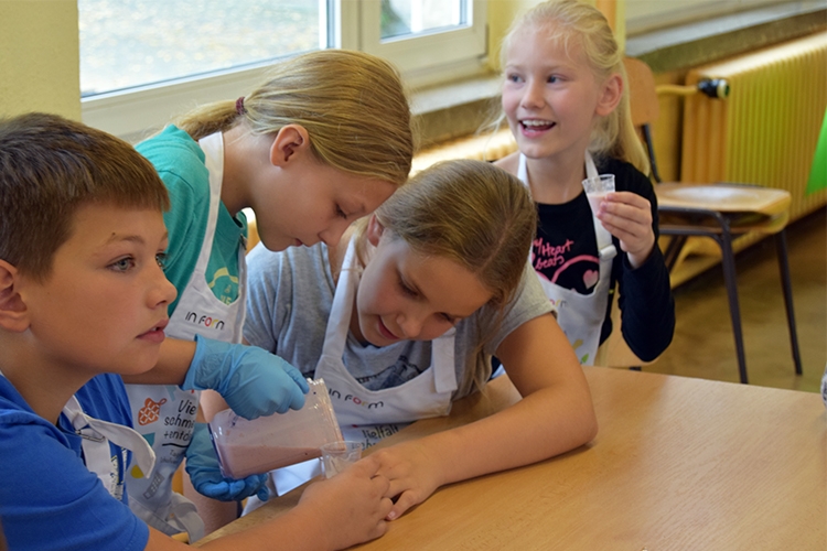 Jeder Smoothie wird am Anfang des Projektes probiert