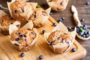 Leckere Frühstücksmuffins mit Heidelbeeren