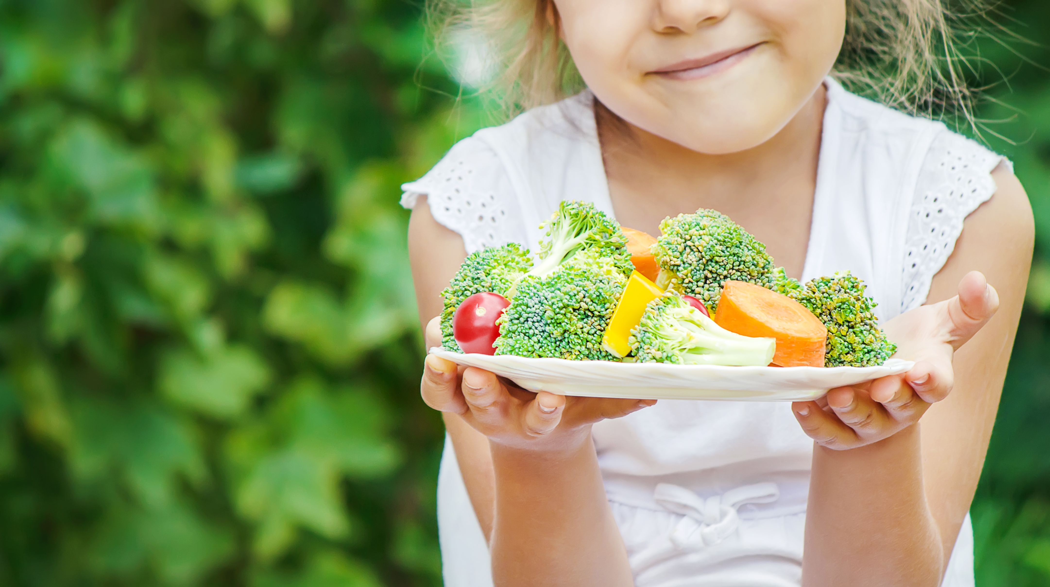 ALEXMENÜ führt ab Juni 2019 einen Veggie-Tag ein und möchte Kinder und Jugendliche für gesundes, nachhaltiges Essen begeistern.