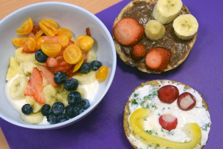 Aus Obst und Gemüse entstehen kleine Kunstwerke.