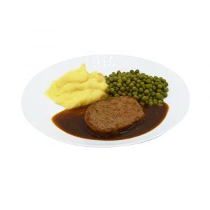 Hackbraten mit Rahmsauce, Buttererbsen und Kartoffelpüree