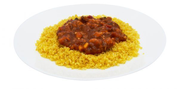 Mediterrane Gemüsepfanne in Tomatensauce mit Bulgur