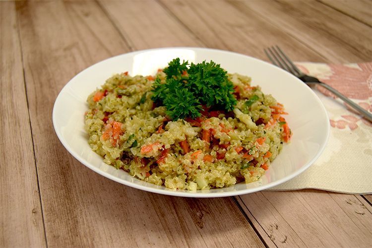 Quinoa-Salat mit Gemüse | ALEXMENÜ GmbH &amp; Co. KG