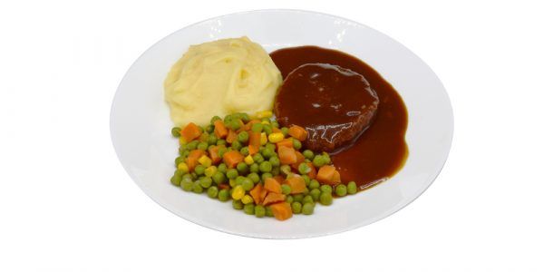 Panierte Jagdwurstscheibe mit Rahmsauce, Erbsen-Möhren-Maisgemüse und Kartoffelpüree